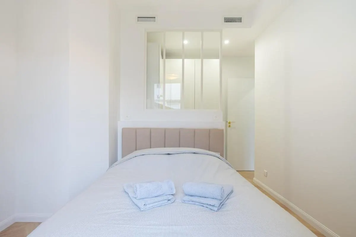 Beautiful 3 Rooms, Carre D 'Or Nice 0*,