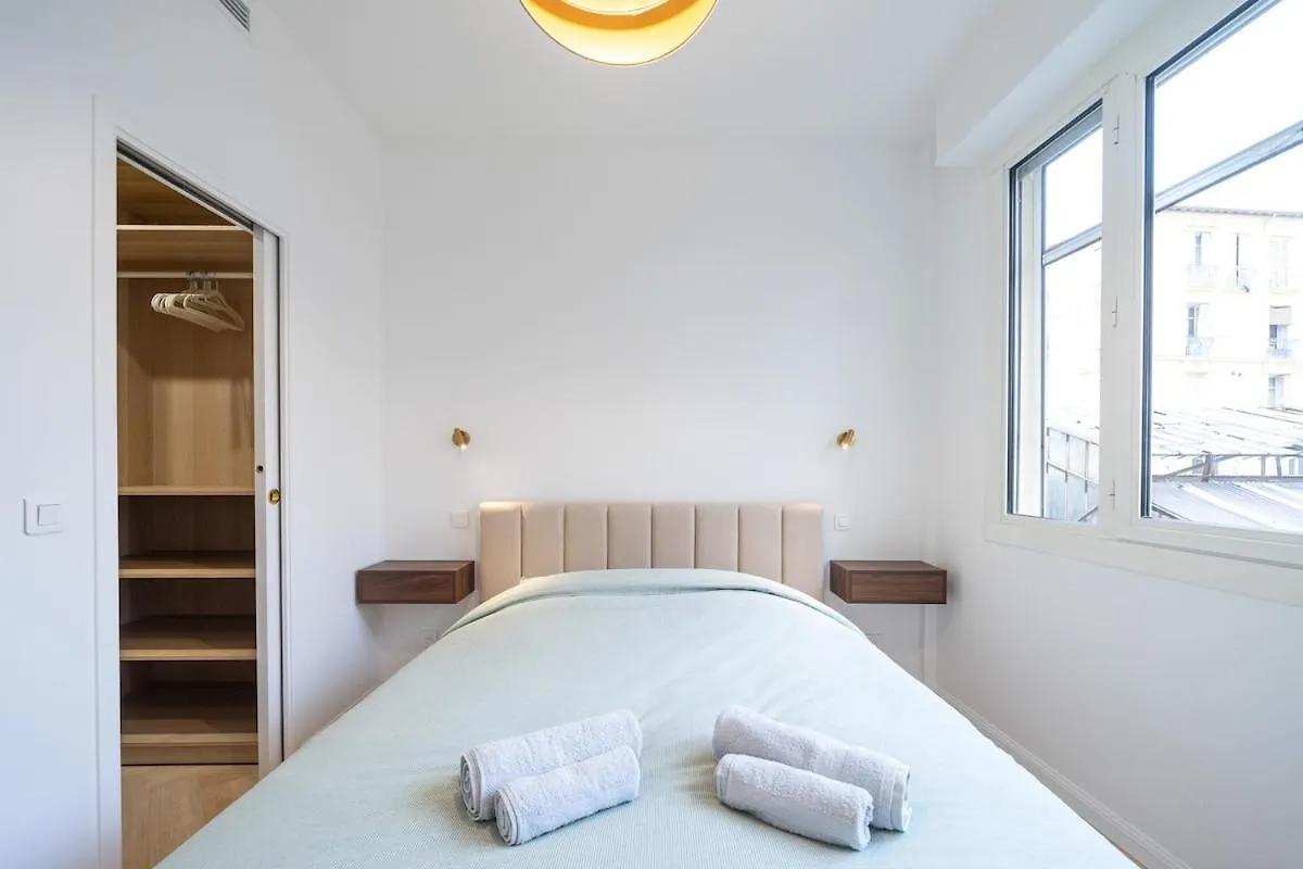 Beautiful 3 Rooms, Carre D 'Or Nicea Francja