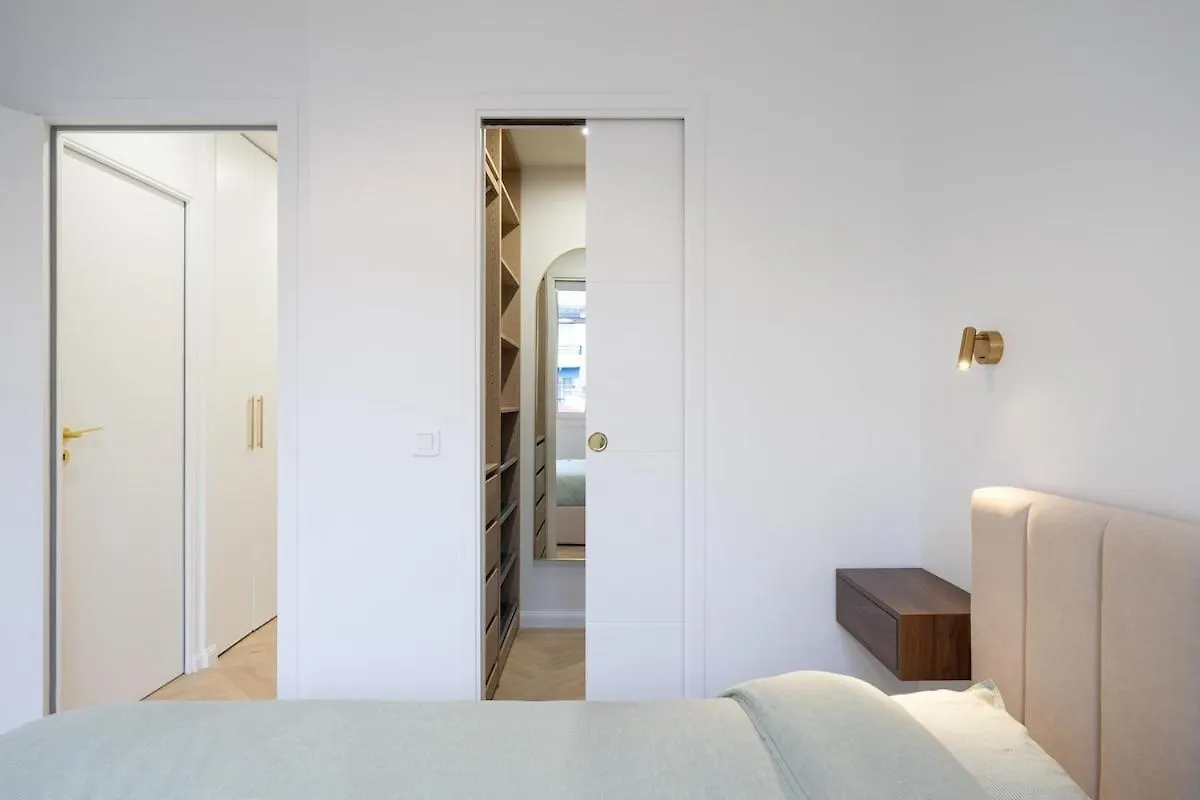 Beautiful 3 Rooms, Carre D 'Or Nice